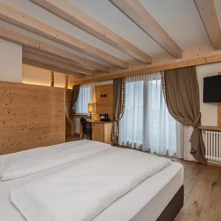 Hotel Ravelli Luxury Spa Mezzana  Exterior photo