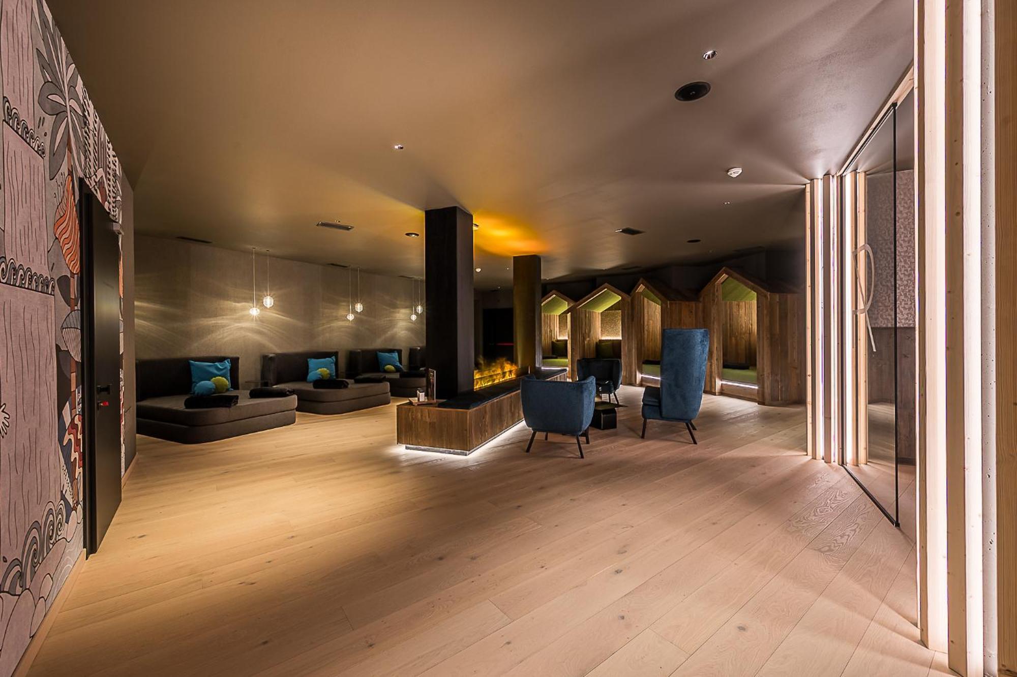 Ravelli Luxury Spa Hotel 4*