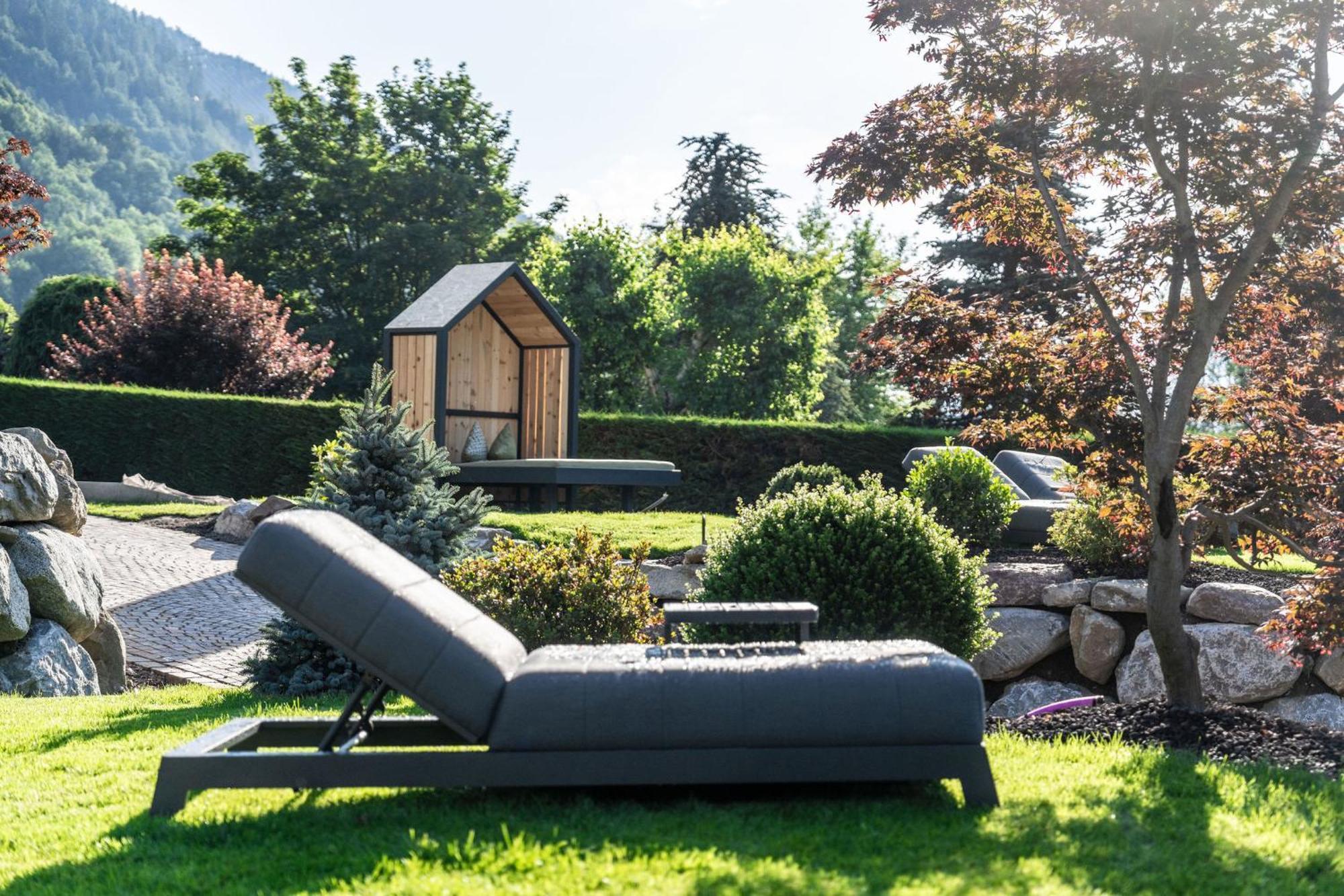 Ravelli Luxury Hotel