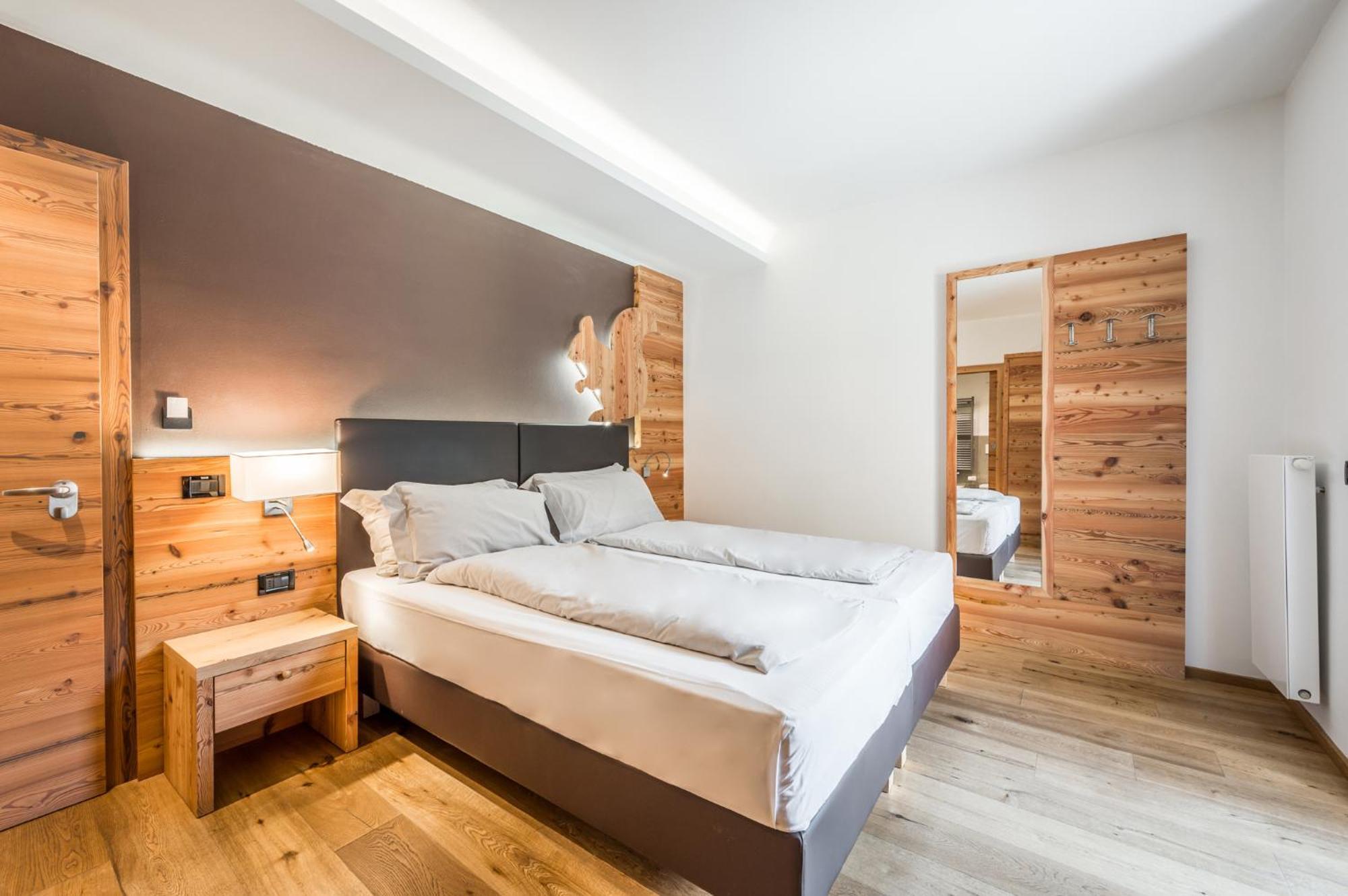 Ravelli Luxury Spa Hotel 4*