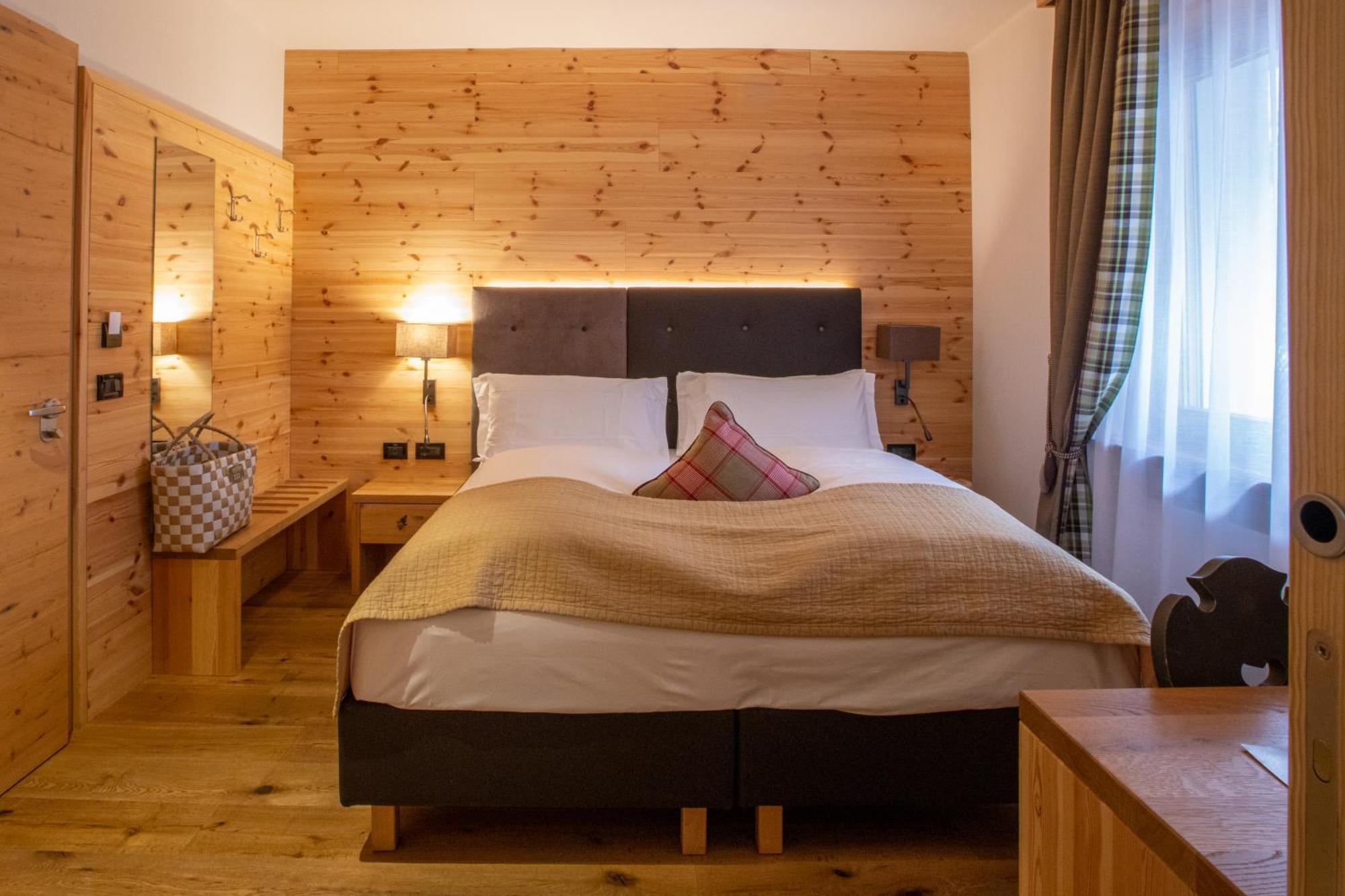 Ravelli Luxury 4*