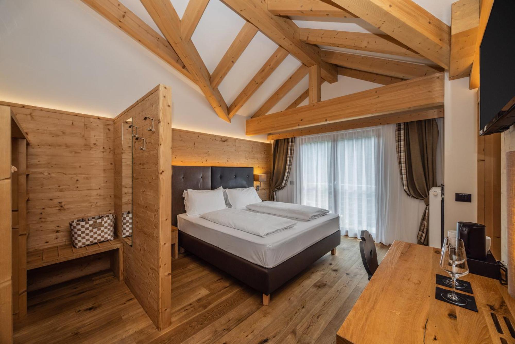 Ravelli Luxury 4*